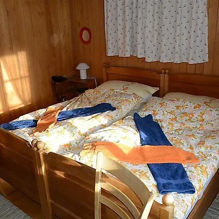 Sleeps 7 Wifi Гштад